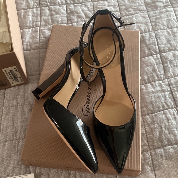 Gianvito Rossi MILA ankle strap heel AUTHENTIC - Picture 3 of 10